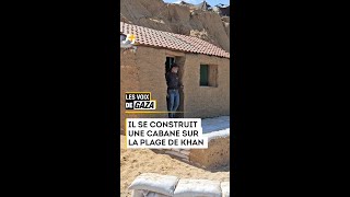 Il se construit une cabane sur la plage de Khan Younes [upl. by Bocoj550]