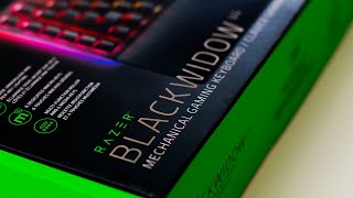 Unboxing Razer BlackWidow V4  Yellow Switch  Español [upl. by Sellers335]