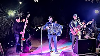 La Cherokee Blindada  Los Desertores De Durango en vivo con tololoche [upl. by Atiuqrahs]