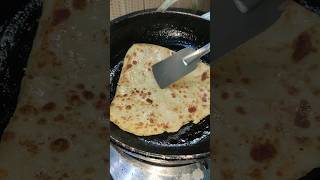 আম্মুর হাতের ৩ কোণা পরোটা shorts shortvideo food porota [upl. by Alhsa]