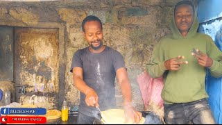 KENYA NAIROBI GETTO LIFE ❤️ with yamy food 🦞🦞🇰🇪 [upl. by Kartis]