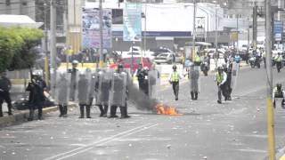 30A Maracaibo  Batalla Campal LUZ [upl. by Enimzzaj553]