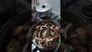 Picadinho de carne com pimentao culinária [upl. by Kellen722]