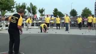 Record du monde 1000 boules dans lheure 2011 à Dreux [upl. by Narra]