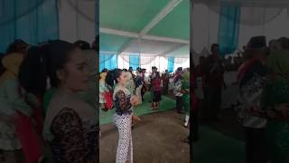 tari jaipong 😍😍 taritradisional dance jaipong hajatan jaipongan shorts [upl. by Cristiona]