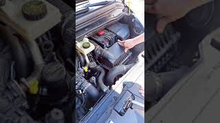 Заміна акумулятора Сітроен С4 гранд Пікассо  Replacing the Citroen C4 Grand Picasso battery [upl. by Diraf]