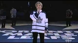 The Maple Leaf Forever  Anne Murray Last Game at Maple Leaf Gardens [upl. by Anceline]