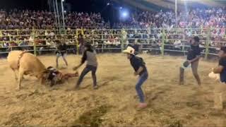 Jaripeo en Santa María Zoquitlan torneo de los 30 mil Sombra de Niño vs Ratón Rancho Santa Cecilia [upl. by Neffirg]