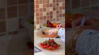 Dalından Lezzet Mevsimin Son çiçek Bahçesi Salatası ✨🫑🍅 trending music food salad cooking [upl. by Nuawtna]