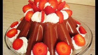 FLAN AU CHOCOLAT crème fouettée ET FRAISES [upl. by Eiramassenav682]