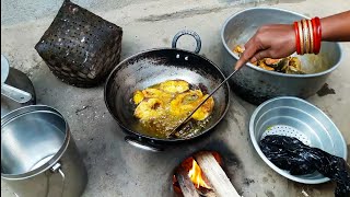 Mouthwatering Village Fish Curry Recipe [upl. by Eikcin274]