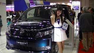 新型ヴォクシー NEW VOXY 車椅子仕様 トヨタ車体 東京モーターショー２０１３ The 43rd TOKYO MOTOR SHOW 2013 [upl. by Lianna]