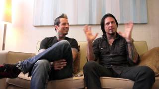 Five Finger Death Punch interview Jason Jeremy Avenged Sevenfold Kiss Gibson Were besties [upl. by Constance]