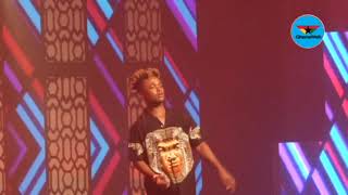 Kwesi Arthur performs Wiase Y3 D3 with Quamina MP at 2019 VGMAs [upl. by Yahc]