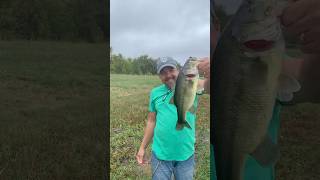 Pond fishing for bass in Texas [upl. by Cohla]