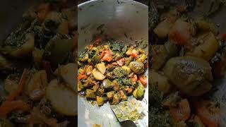 palak alu ki sabji  Bahut hi easy recipe  testy  palakaloo recipe cooking palak [upl. by Sukramed]