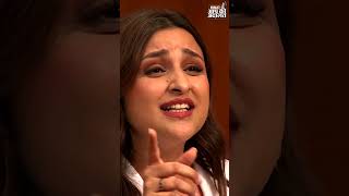 ऑडियंस के अनुरोध पर parineetichopra ने गाया गाना  raghavchadha aapkiadalat rajatsharma indiatv [upl. by Haldes]