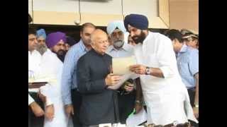 Bikram Majithia hands over sword and Golden Temple replica to Home Minister [upl. by Eirok]