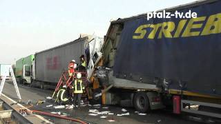 Wieder schwere LKW Unfälle auf der A 61 beim Kreuz Mutterstadt und Kreuz Ludwigshafen [upl. by Toby723]