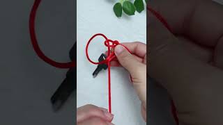 Learn how to tie the simplest keychain diy crafts bracelet [upl. by Pedaiah478]