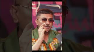 Yo Yo Honey Singh Dhamki Dete Huye Shahrukh Khan Ko YoYoHoneySingh ShahrukhKhanKoDhamkiDeteHuya [upl. by Diad344]