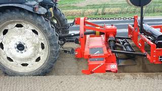 Baulatrice con pacciamatore per fragole  Bedformer with mulch layer for strawberries [upl. by Daugherty465]