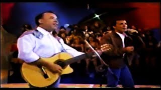 Chrystian e Ralf  Cheiro De Shampoo Programa Especial Sertanejo 1994 [upl. by Menard187]