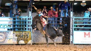 DUBLÊ Cia Guilherme Barreto  Melhor Touro de Pacaembu 2018 [upl. by Gerhan]