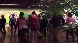 Salsa workshop tijdens singlecafe van DatingOost [upl. by Karlotta]