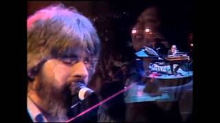 Michael McDonald with The Doobie Brothers  I Keep Forgettin Live 1982 [upl. by Thaine]