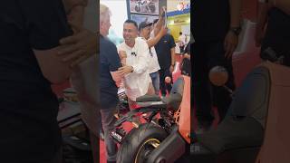 RAFFI AHMAD BELI MOTOR LISTRIK RP750 JUTA raffiahmad motorlistrik motofunindonesia [upl. by Arrimat845]