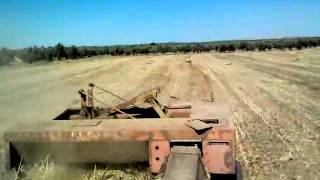 MASSEY FERGUSON 124 Y JOHN DEERE 6300 DT EMPACANDO AVENA AGRICOLA PACO [upl. by Lasser]