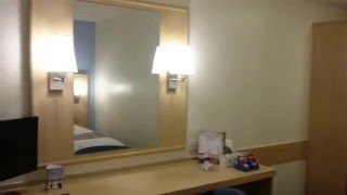 Review of Edinburgh Central Travelodge [upl. by Mccoy]