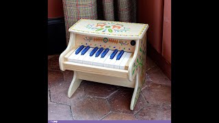 Crafts4kids  Djeco Toy Electronic Piano [upl. by Beaumont393]