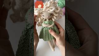 Me encanta la delicadeza que aporta este cabello 🤍 amigurumidoll amigurumilovers handmadedoll [upl. by Averat]