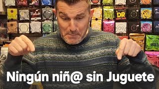 Ningún niño sin juguetes ni material escolar [upl. by Geno]