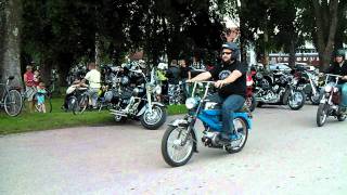 Puch Dakota Puch Alabama flakmoppe vadstena cruising nostalgikväll [upl. by Eedrahc]