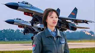 重型殲擊機！中國空軍女飛首次完成單飛Heavy fighter Chinese Air Force female pilot completes first solo flight [upl. by Halsey]