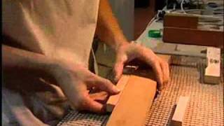 fabricationguitareacoustique1wmv [upl. by Yelsel886]