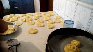 Bakina kuhinja punjena cvetna pogača flower shaped filled bread [upl. by Tnomed]