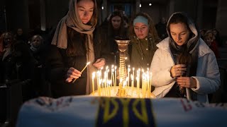 Ukrainer feiern orthodoxe Weihnachten in Berlin [upl. by Sokil]