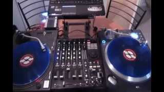 Turntable SHOWDOWN Technics 1200 vs Numark TTX [upl. by Enymsaj]