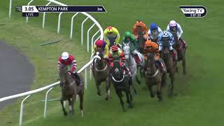 A tenth King George VI Chase for Paul Nicholls  CLAN DES OBEAUX triumphs in 2018 under Harry Cobden [upl. by Aisaim158]