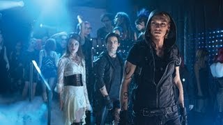 CHRONIKEN DER UNTERWELT  City of Bones  Trailer 2 Deutsch  German  HD [upl. by Avigdor]