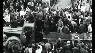 Neznámé záběry z okupace 21 srpna 1968 s protestní písní quotTo se mi zdáváquot [upl. by Nat]