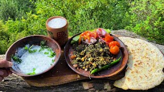 Taste the Tradition Outdoor Sarson Ka Saag amp Makki Ki Roti Cooking [upl. by Siusan]