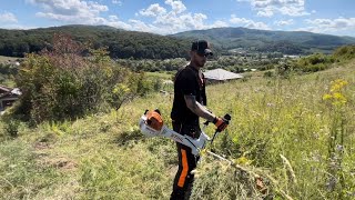 Stihl Fs 561C with 350 mm brush knife cutting dry grass  Motocoasa Stihl cu cutit de defrisat [upl. by Lateehs]