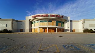 Inside an Abandoned Movie Theater with Power  Showcase Cinemas [upl. by Narcissus]