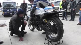 Fettling a Suzuki XR14 RG500  Manfield [upl. by Geraint]