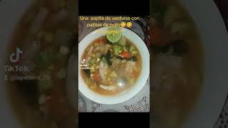 Sopa de verduras con patitas de pollo 😋😋 [upl. by Onailimixam]